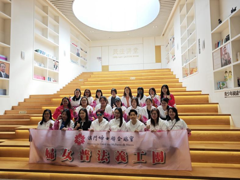澳門婦女義工團一行在民法博物館合照.png